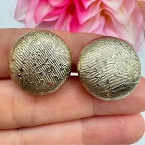 Vintage Floral Button Earrings Clip On Gold Tone Grannycore Cottagecore Chic